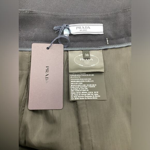 Prada Skirt Women’s Size 6 A-Line Large Front Pleat with Back Slit in Navy Blue - Picture 4 of 4